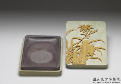 图片[2]-Songhua inkstone with lid featuring day-lilies, Qing dynasty, Qianlong reign (1736-1795)-China Archive